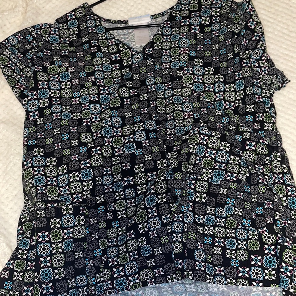 Size:XL Scrub top
